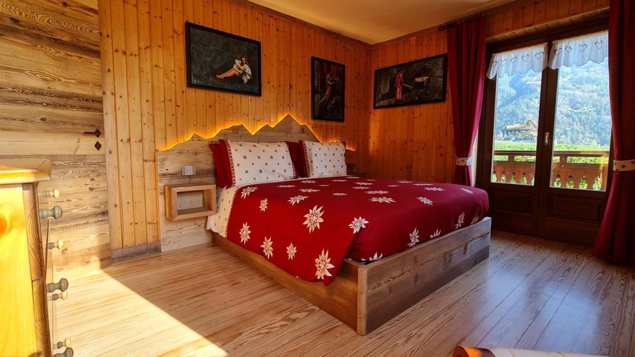 Casa Margherita Chambres D'Hotes & Spa Challand-Saint-Anselme Exteriör bild